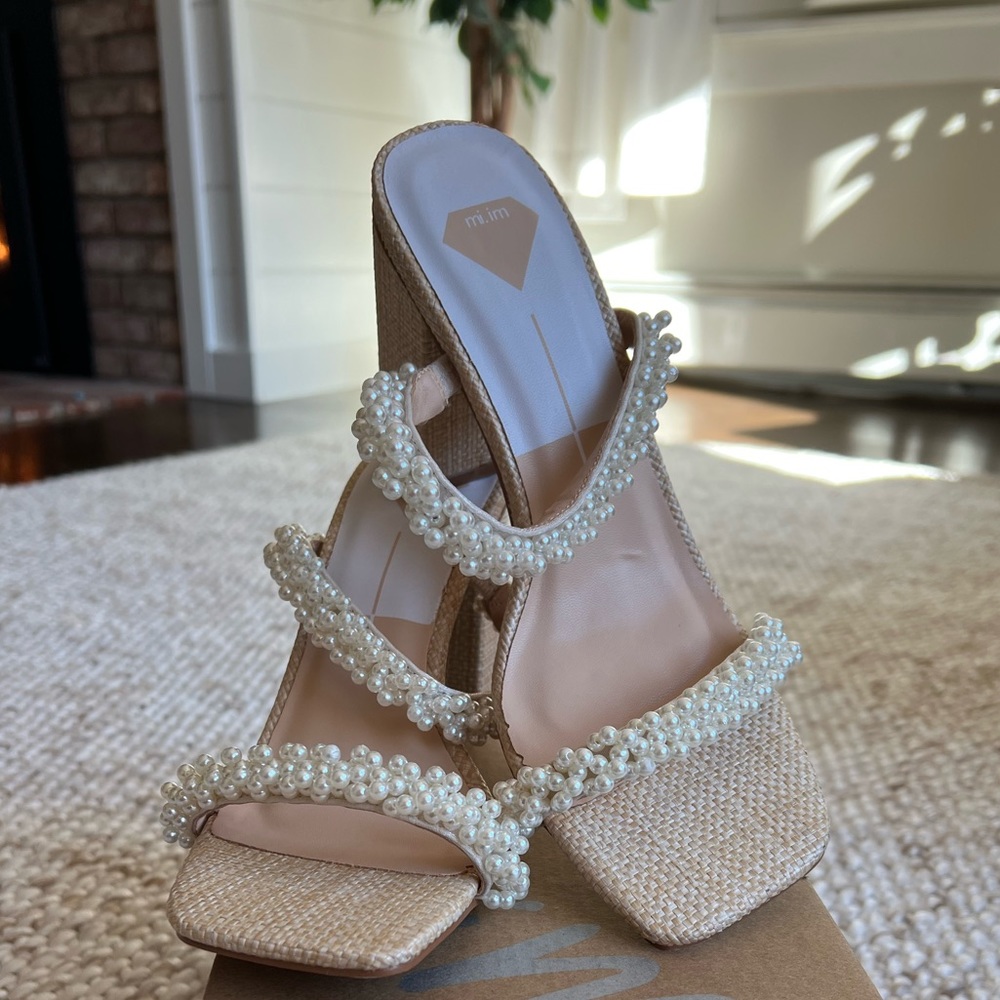 Mi.im Ariel Pearl Accented heel